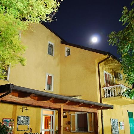 Bed And Breakfast Pieffe Frascineto Exterior foto