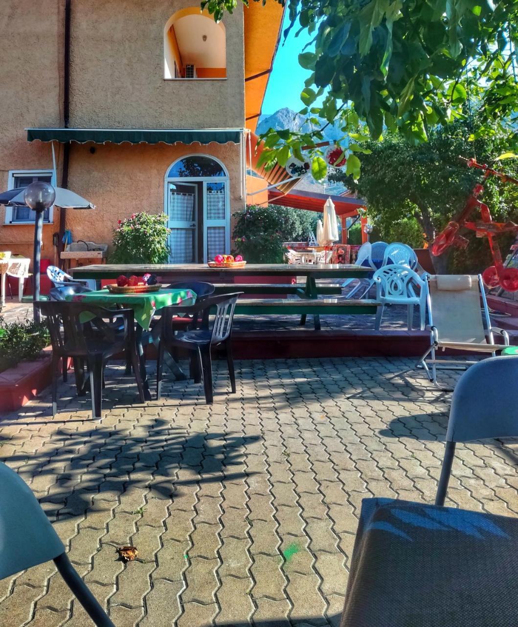 Bed And Breakfast Pieffe Frascineto Exterior foto