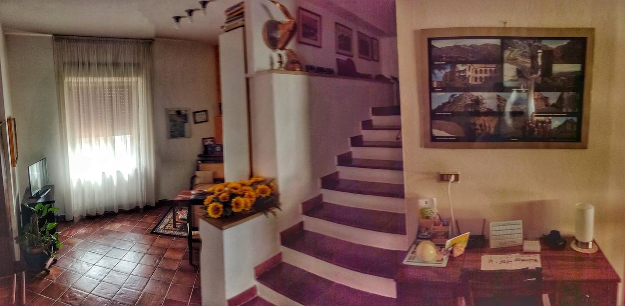 Bed And Breakfast Pieffe Frascineto Exterior foto