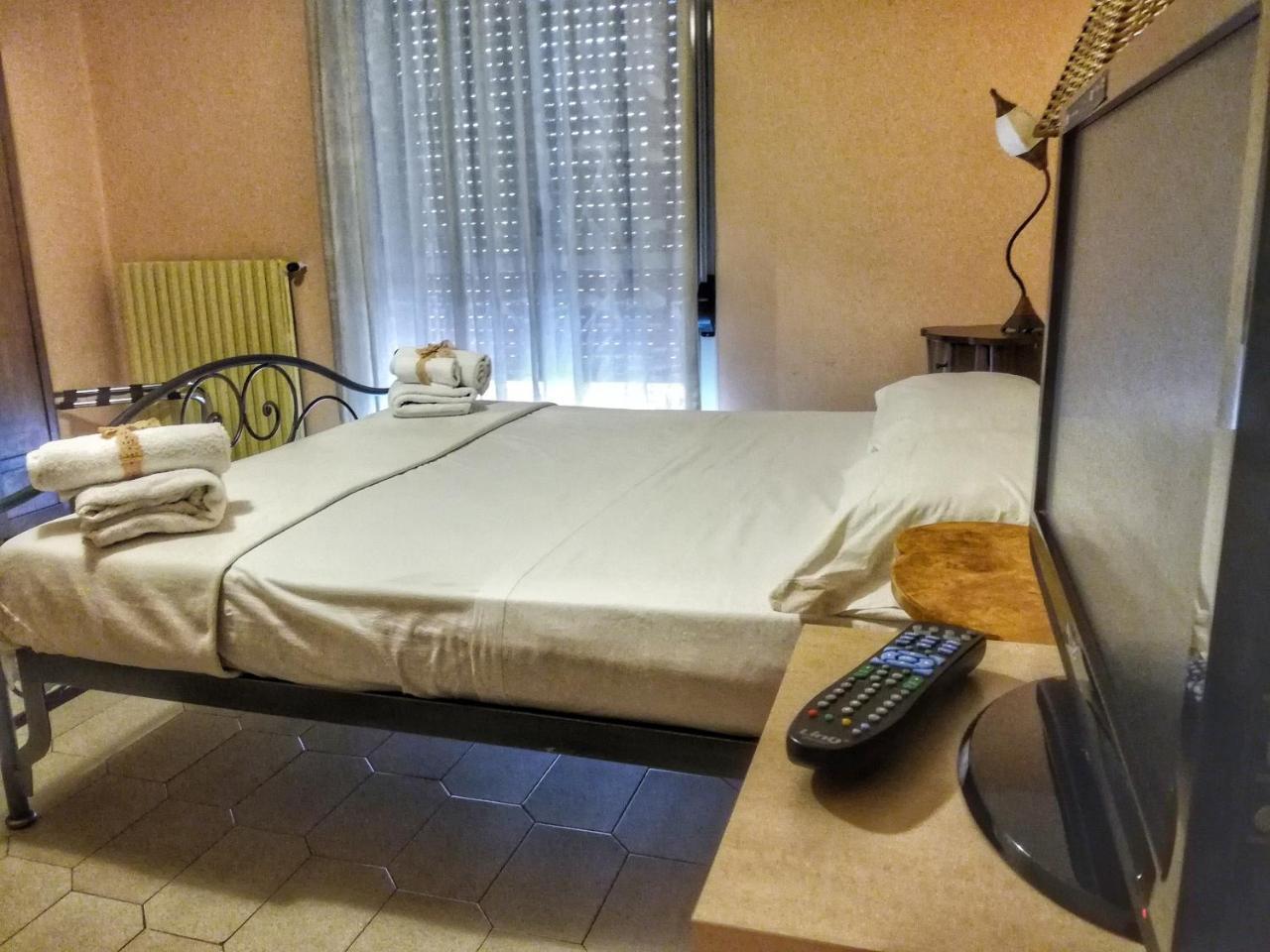Bed And Breakfast Pieffe Frascineto Exterior foto