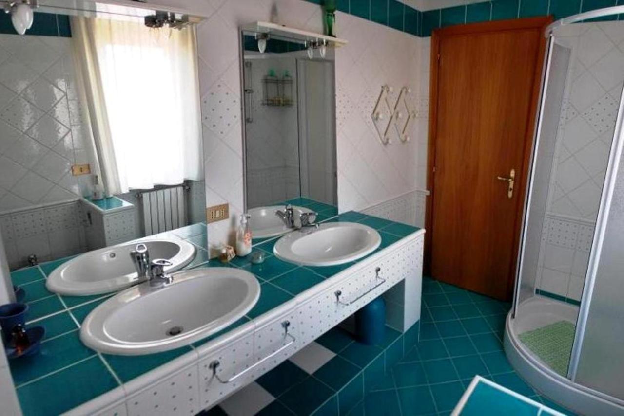 Bed And Breakfast Pieffe Frascineto Habitación foto